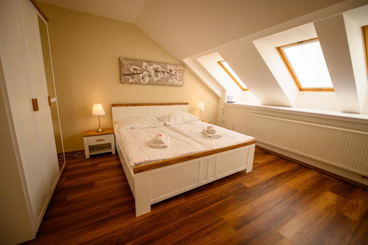 Apartmán U krále - 2 Jičín Exterior foto