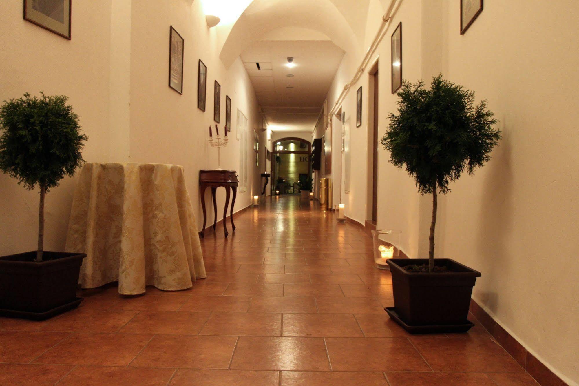 Apartmán U krále - 2 Jičín Exterior foto