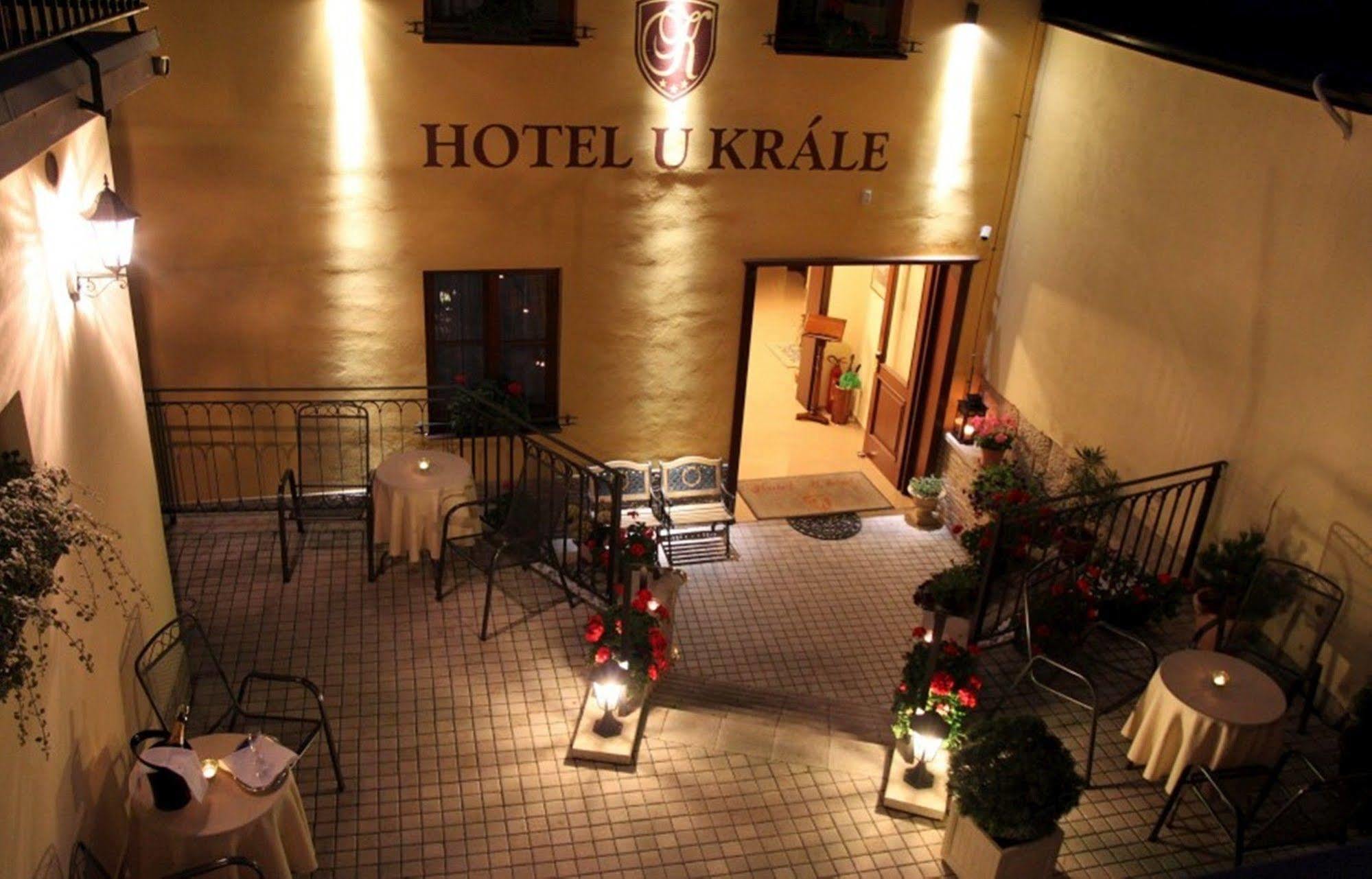 Apartmán U krále - 2 Jičín Exterior foto